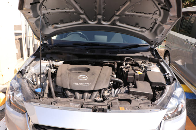 00_ボンネット