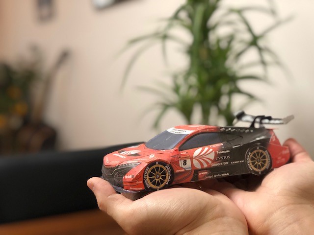 家族で一緒に ペーパークラフトで思い出のレーシングカーを再現してみた 暮らしとくるま