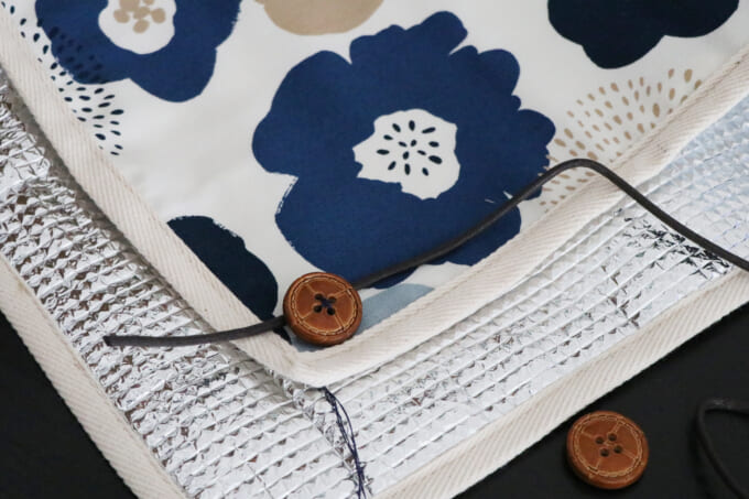 0011_ボタンを密着しないように縫う_