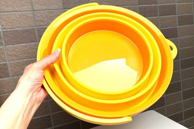 スッキリ収納できる折りたたみバケツ 使い方次第で活用シーンが広がる優れモノ 暮らしとくるま スッキリ収納できる折りたたみバケツ 使い方次第で活用シーンが広がる優れモノ 暮らしとくるま