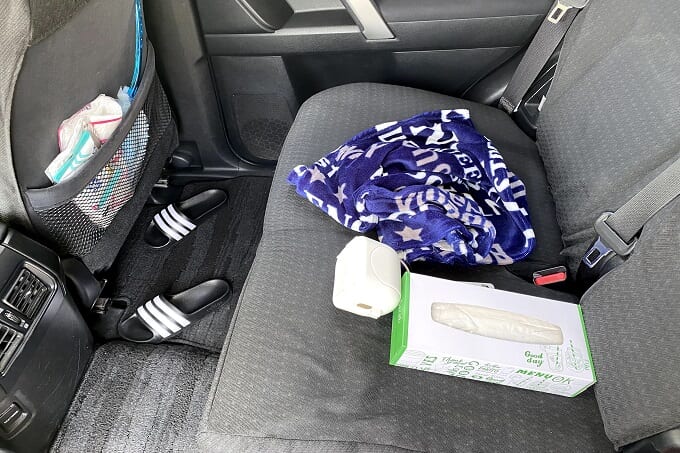 1_散らかった車内