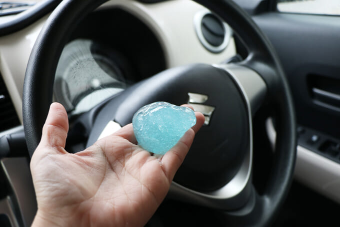 0_アイキャッチ車内_ゴミ少なめ