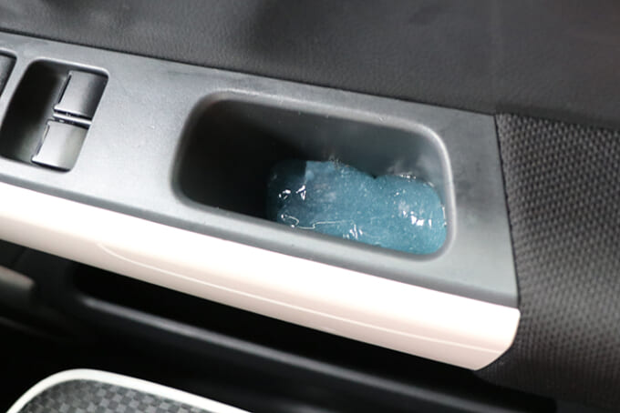 18車内_ポケット