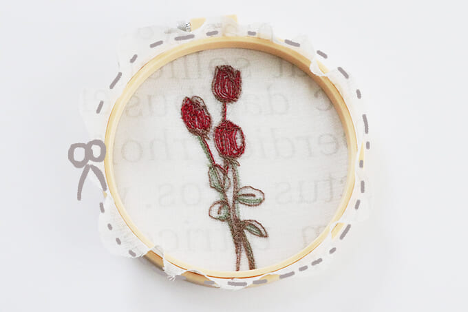 09_刺繍枠の裏_絵