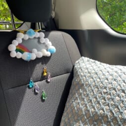車内_雲のモビール05