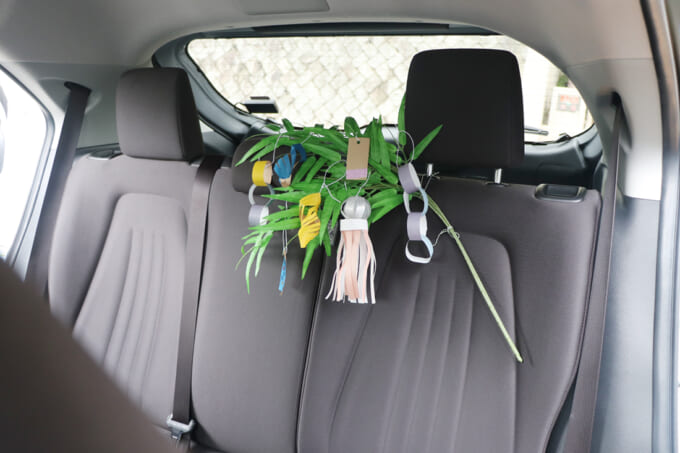 02七夕飾り＿車内_引き