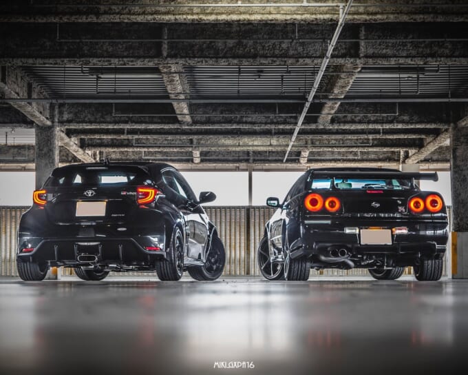 ヤリスとGTR