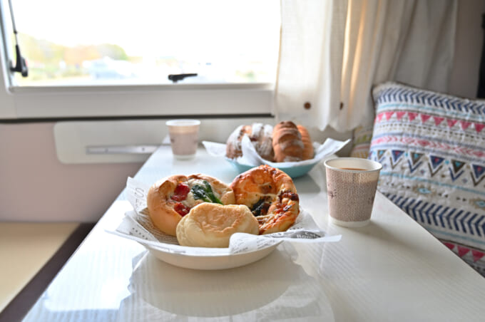 pixta_97064356_M