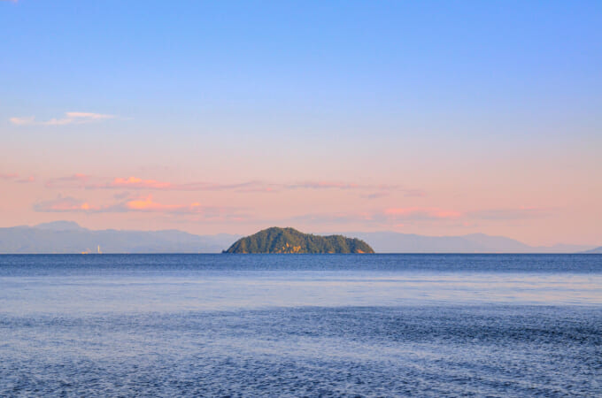pixta_65249225_M