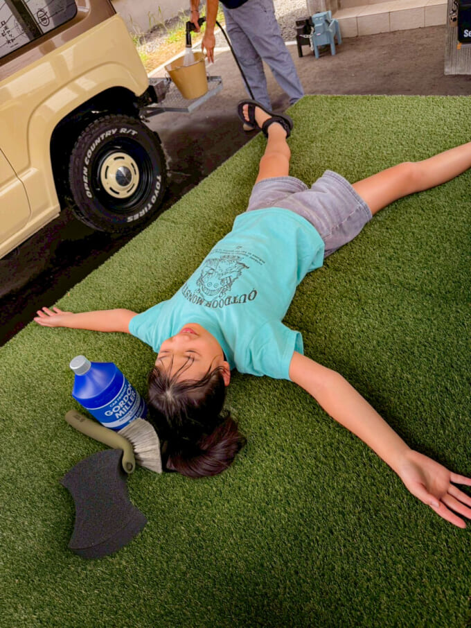 6E378E04-BD95-4A06-8038-9350374A973A